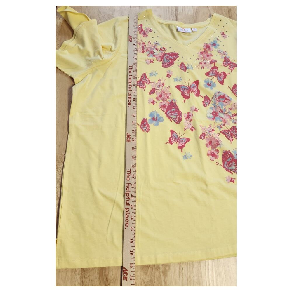 Quacker Factory All Flutter Yellow Butterfly Rhinestone V Neck T-Shirt Plus 3X - Picture 7 of 9